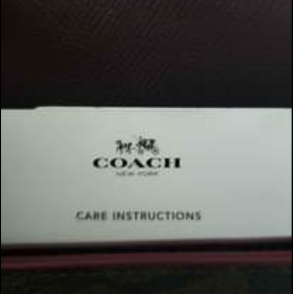 Coach Envelope Wallet - Picture 3 of 4